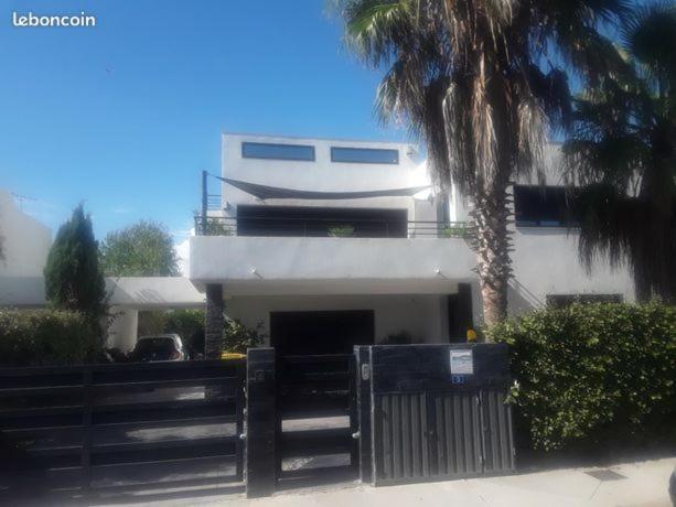 Appartement Rdc Pieds Dans L'Eau Sète Exteriör bild